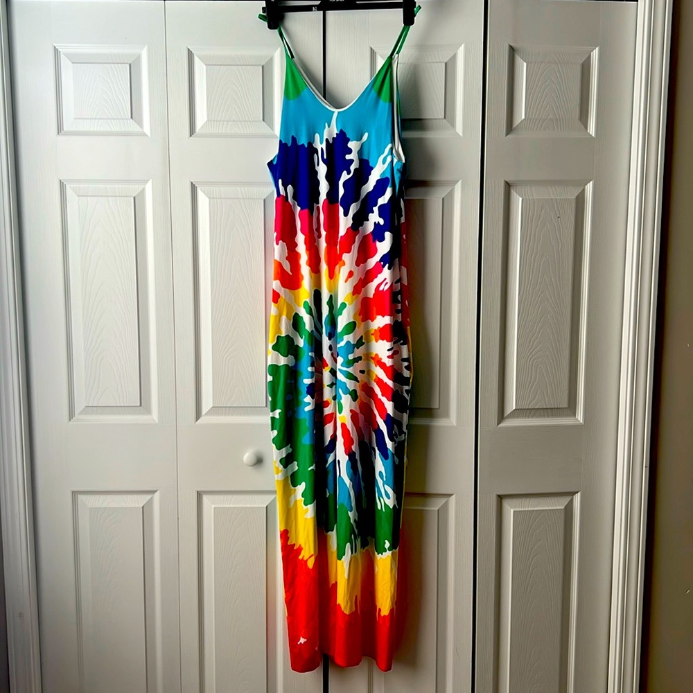 Women’s Large Tie Dyed Maxidress. 
Perfect for vaca and beach.